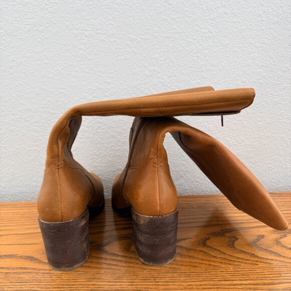 Crown Vintage Women's Tan Boots - Picture 3 of 9